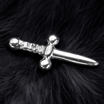 CryptoEshop Titanová koncovka ve tvaru dýky Dagger s vnitřním závitem P158-09