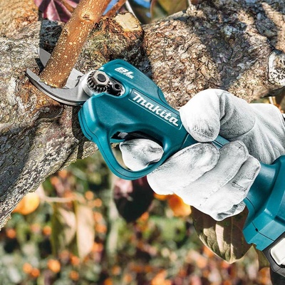 Makita UP100DZ