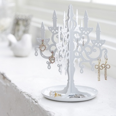 Yamazaki stojan na šperky Chandelier 6494 bílý