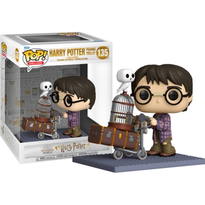 Funko Pop! 135 Harry Potter Harry Pushing Trolley