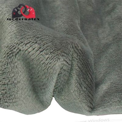 Látka minky jednobarevné, 220 g/m², šíře 160 cm, šedá