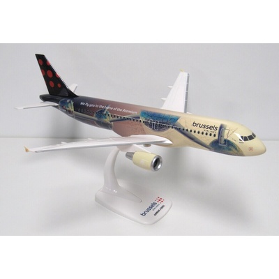 PPC Holland Airbus A320-214 Brussels Airlines "Belgian Icons Atomium" Colors Snap-Fit 1:200