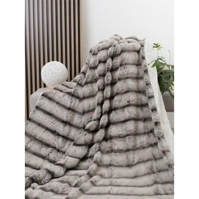MKLuzkoviny.cz Luxusní beránková deka Lucia 220x200