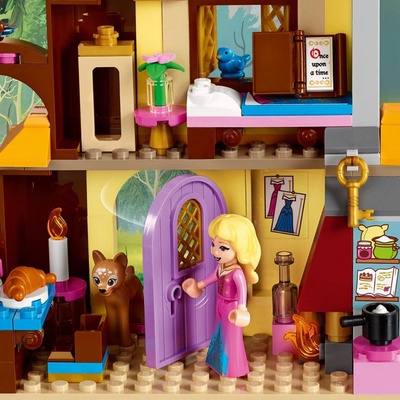 LEGO® Disney 43188 Šípková Ruženka a lesná chalúpka
