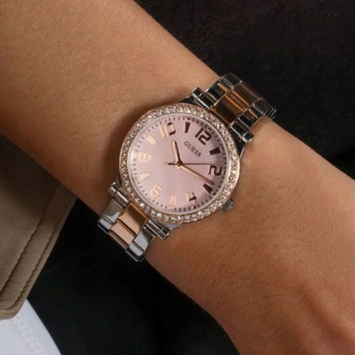 Guess GW0686L4