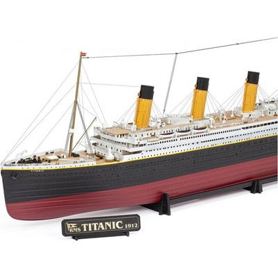 Amati R.M.S. Titanic 1:250