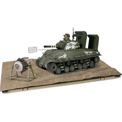 Forces of Valor M4 105 Sherman HVSS with deep wading gear US Army 711th Tank Battalion Okinawa 1945 1:32