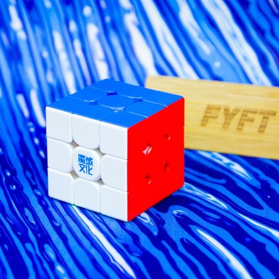 Weilong WRM V9 Magnetic (MoYu) - speedcube kocka Farba: Stickerless