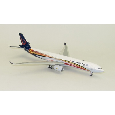 Phoenix A330-301 Brussels Airlines Red Devils Colors. With Star Alliance Logo 1:200