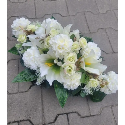 Ikebana mini biele chryzantémy 07