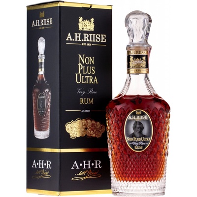 A.H. Riise Non Plus Ultra 42% 0,7 l (kartón)