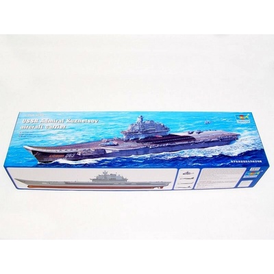 Trumpeter Admiral Kuznetsov 1:350