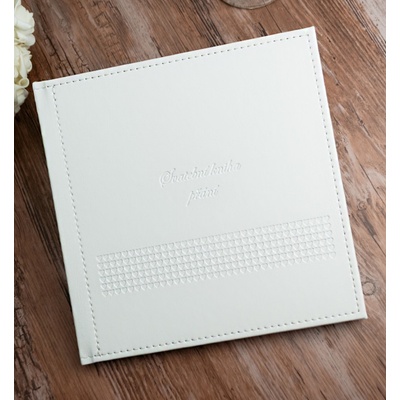 Svatební kniha hostů 20x20 cm (42 listů) - koženková ivory s ražbou srdcí – Hledejceny.cz