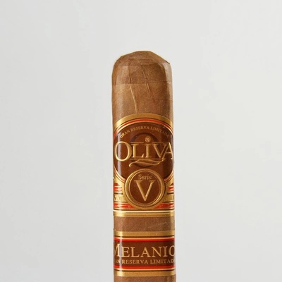 Oliva V Melanio Robusto