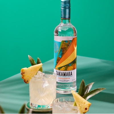 Takamaka Pineapple Rum Liqueur 25% 0,7 l (holá láhev)