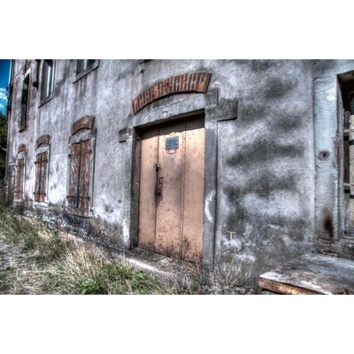 Dimex MS-5-0858 Vliesová fototapeta Dveře z elektrické rozvodny rozměry 375 x 250 cm