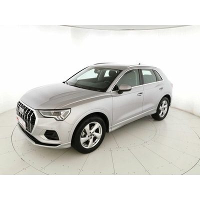 Audi Q3 35 TFSI Advanced Business 110 kW