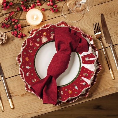 Villeroy & Boch Toy's Delight Obedový set tanierov červený s polievkovou misou 18 ks
