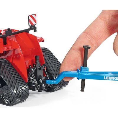 Hračka traktor Siku červený 1:32