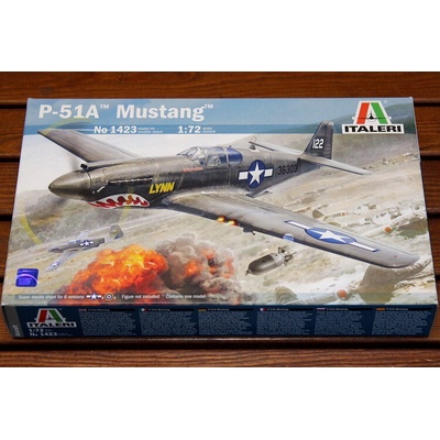 Italeri 1423 North American P-51A Mustang 1:72