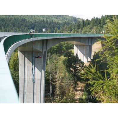 Bungee jumping Chomutov - bungee z nejvyššího mostu v ČR