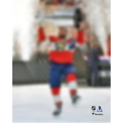 Fanatics Fotografie Aleksander Barkov #16 Florida Panthers NHL 2025 Stanley Cup Champions 8" x 10" Raising Cup Photograph