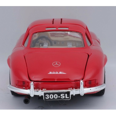 Bburago Mercedes Benz 300SL červená 1:24