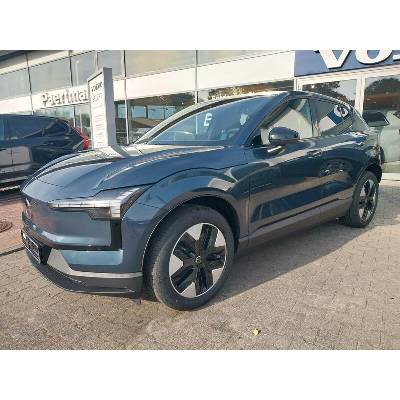 Volvo EX30 electric Plus 200 kW