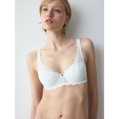 Triumph Amourette Charm WHP 0003 Biela
