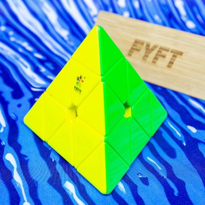 YuXin Magnetický Little Magic Pyraminx (YuXin)