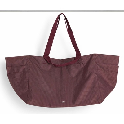 HAY Taška Grid Weekend Bag L Burgundy červená