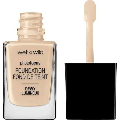 Wet n Wild Photo Focus vysoce krycí rozjasňující make-up Soft Ivory 28 ml