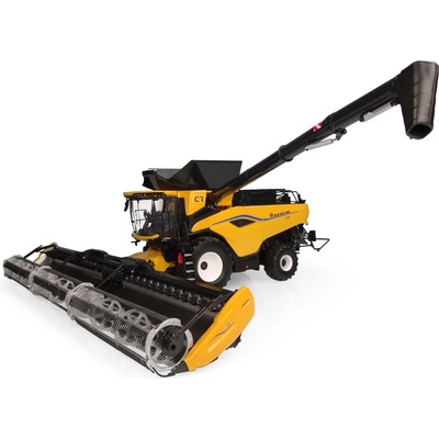 Kombajn New Holland CR11 Universal Hobbies 1:32