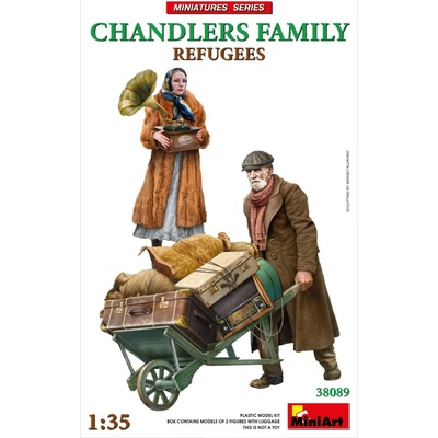 MiniArt Refugees Chandlers Family 1:35