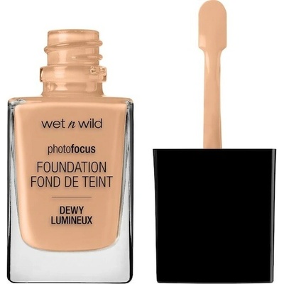 Wet-n-wild Foundation PhotoFocus Foundation Dewy classic beige 28 ml