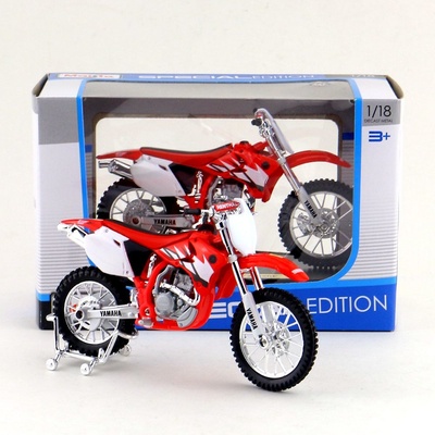 Maisto Model Yamaha YZ 450F červená 1:18
