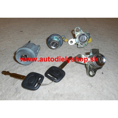 Toyota COROLLA 2/00-3/02 2x zámok dverí + 2 x klúč +spínačka,SDN
