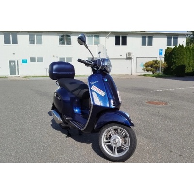 Vespa Primavera 125 2025 Blu Energico Glossy Demo