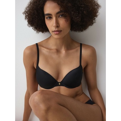 Triumph Body Make-Up Essentials WHP černá
